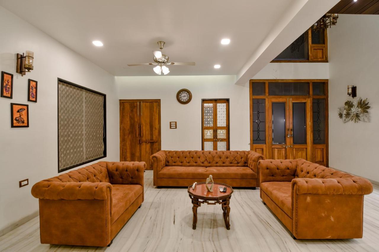 Lifeline Villas - Luxurious Taraangan 4 Mountain View Villa With Biggest Pool And Huge Open Area ロナバラ エクステリア 写真