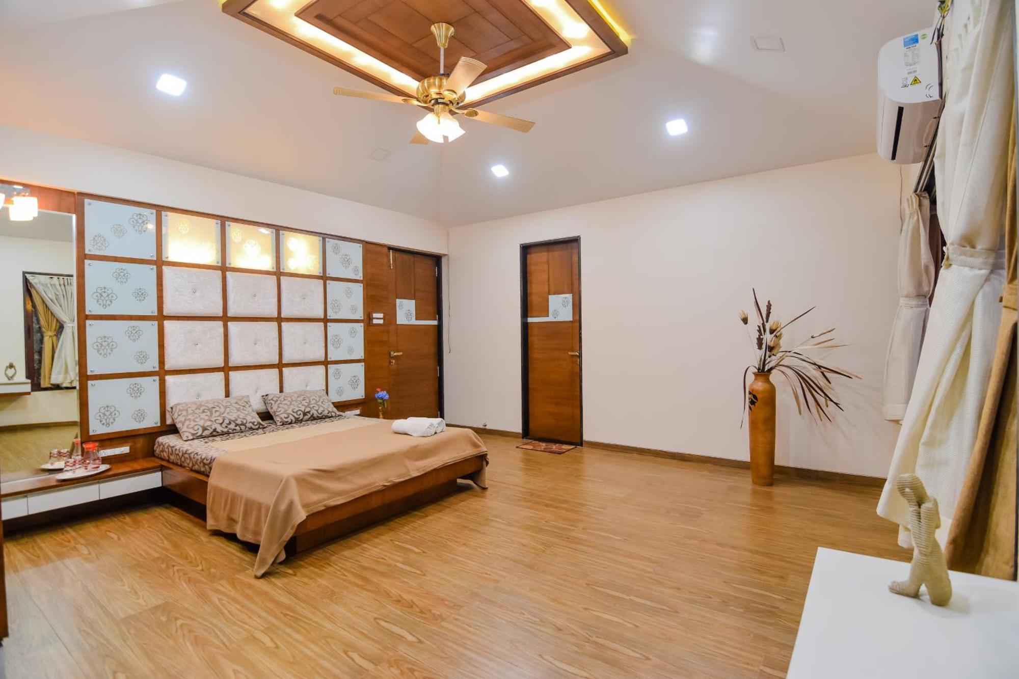 Lifeline Villas - Luxurious Taraangan 4 Mountain View Villa With Biggest Pool And Huge Open Area ロナバラ エクステリア 写真