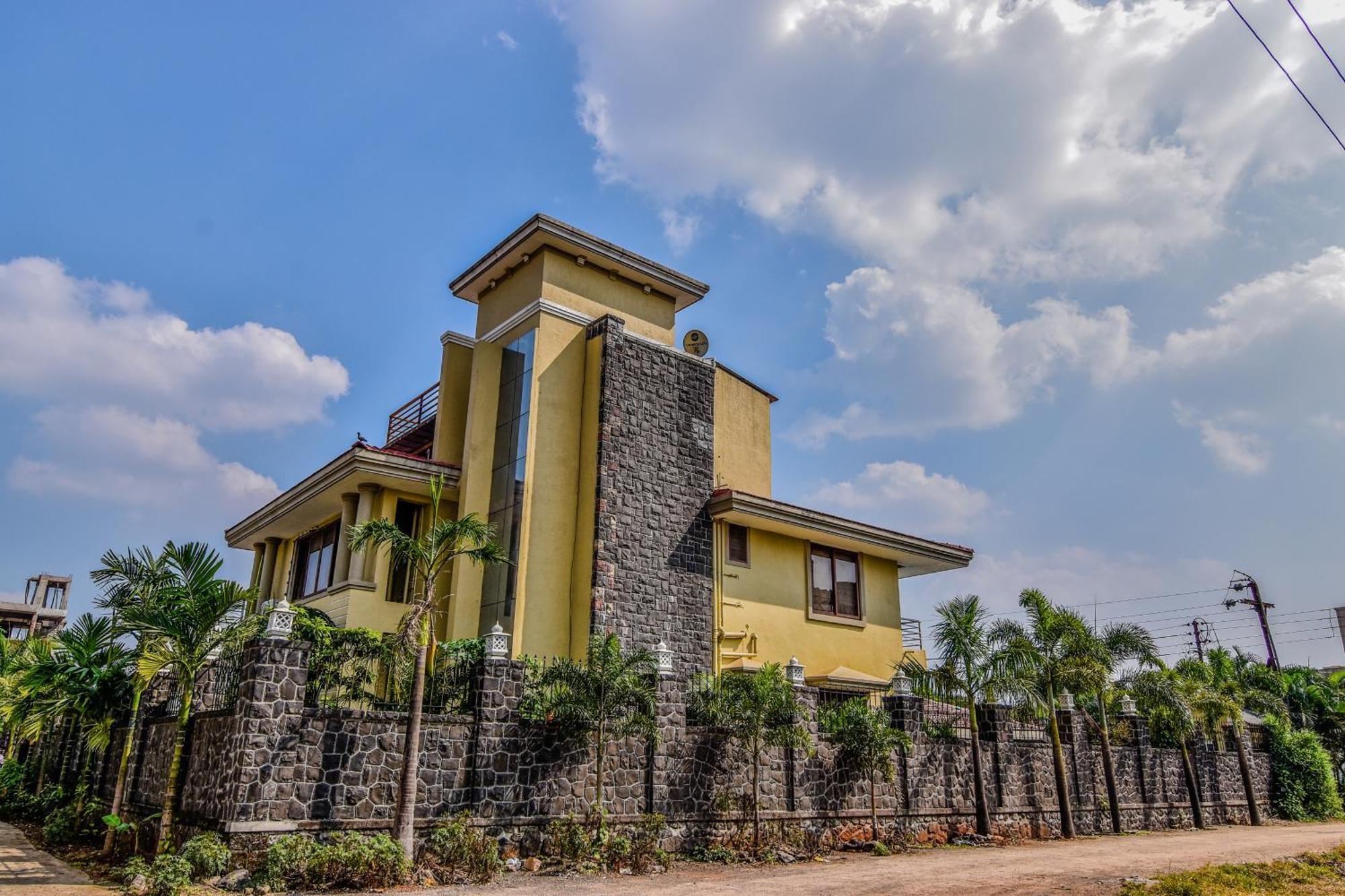 Lifeline Villas - Luxurious Taraangan 4 Mountain View Villa With Biggest Pool And Huge Open Area ロナバラ エクステリア 写真